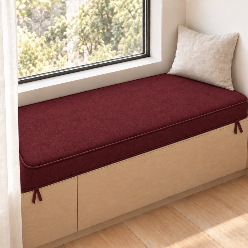 Coussin de banc sur mesure de 7,6 cm de hauteur, pour intérieur et extérieur, avec double passepoil et 2 attaches.