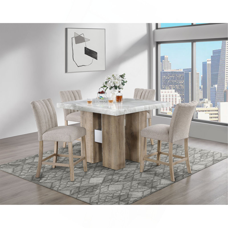 Table de bar et tabourets de bar beige