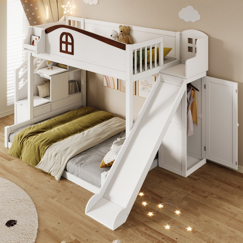 Lit simple superposé au dessus d'un lit double avec escalier de rangement, tablette, glissade et garde-robe, blanc et espresso