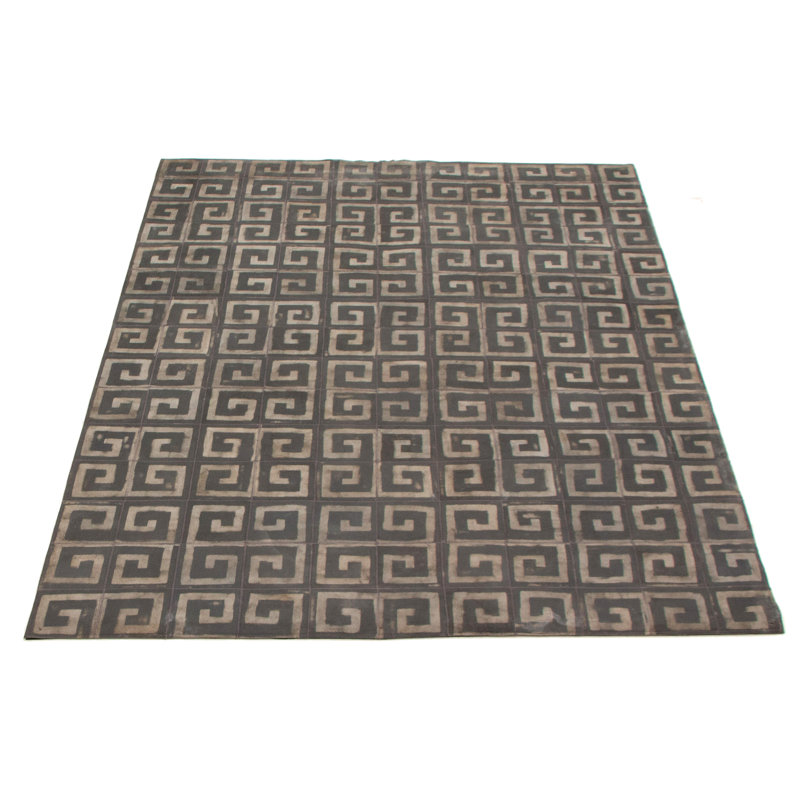 Tapis noir / gris en cuir de vache fabriqué à la main Erick