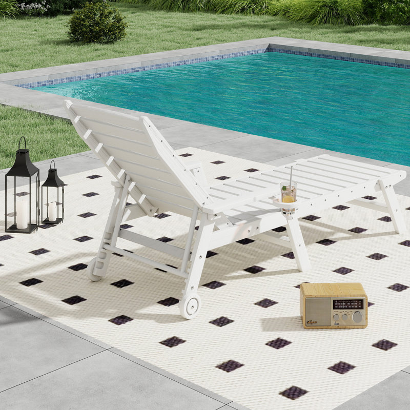 Chaise longue de patio en PEHD 1 pièce Burdge ZeaLuxe avec roulettes et dossier réglable, Blanc