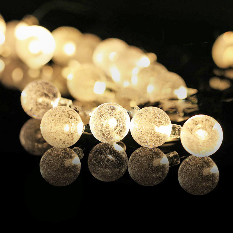 Guirlande lumineuse de 33 pi à 100 lumières à DEL blanc chaud en forme de boule de type bulle en cristal pour l'extérieur (connexion d'une extrémité à l'autre)