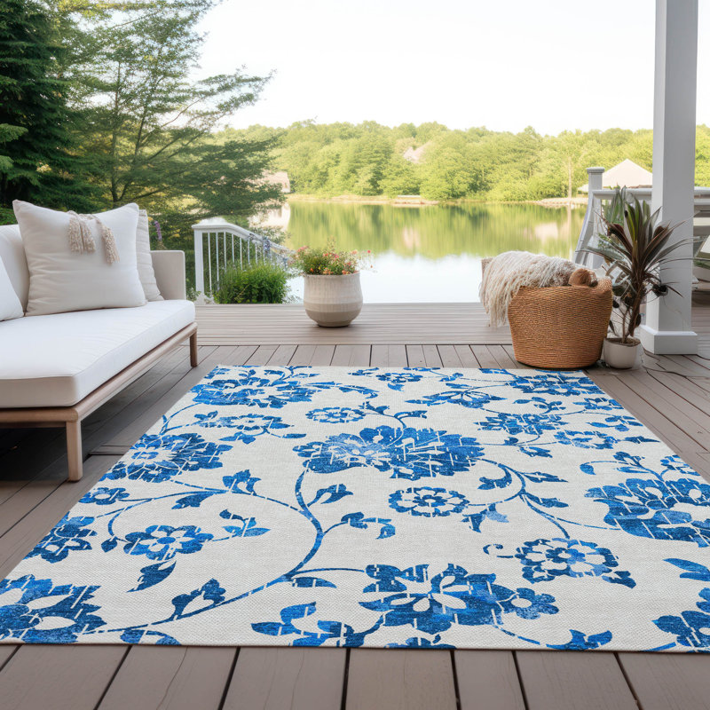 Malek Washable Floral Indoor / Outdoor Rug, Rectangle 8' x 10'