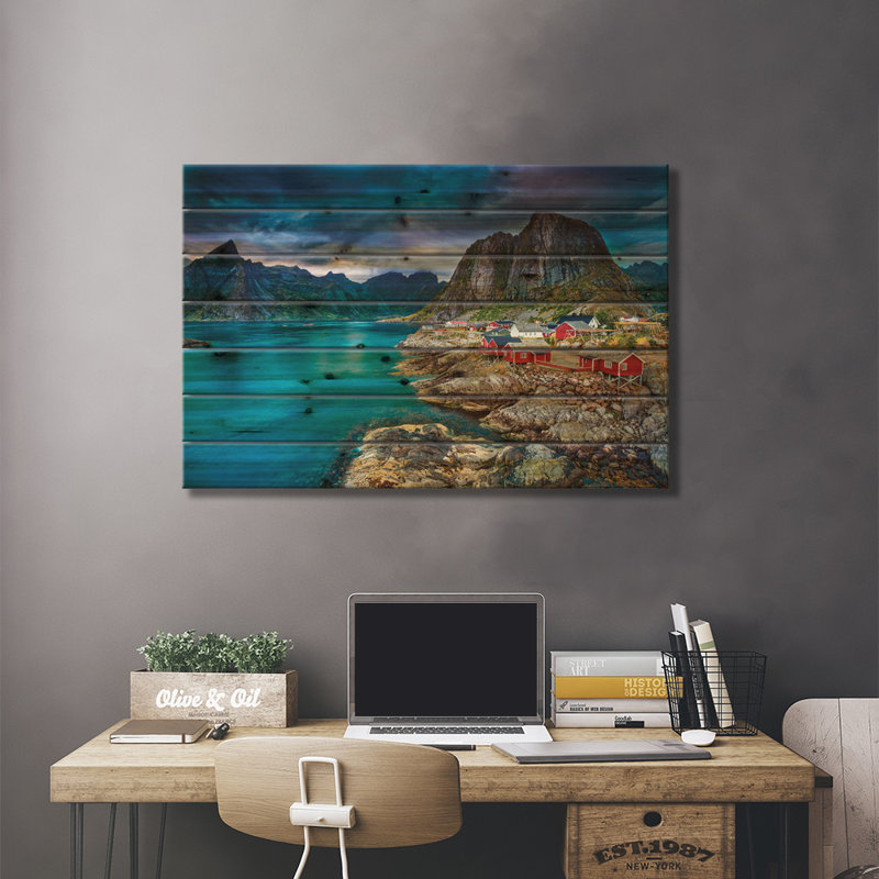 Norvège, H 18 po x l 26 po x P 1,5 po