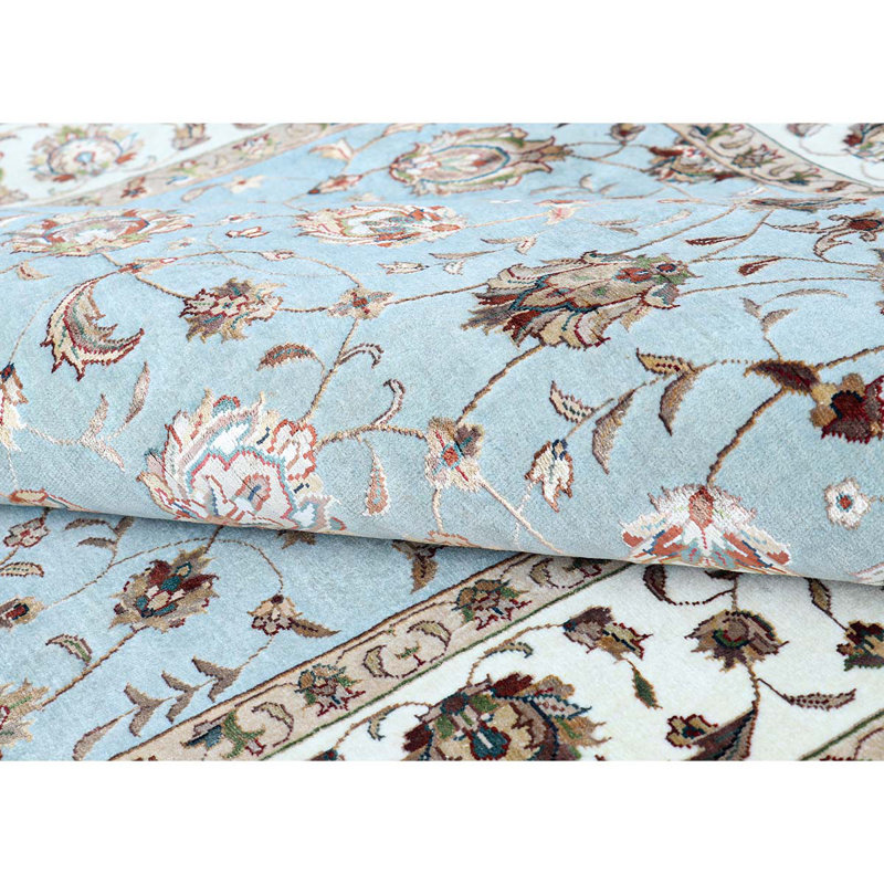 Oriental Area Rug in Light Blue/Ivory, Rectangle 3' x 5'