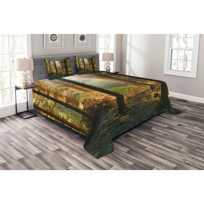 Forest Bedspread Set with Shams, 220 x 264 cm