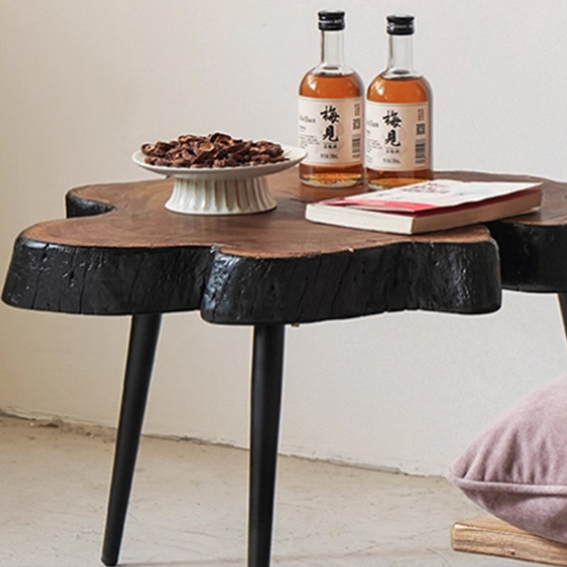 Table basse au design créatif et personnalisé