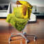 Coussin jaune avec grand tournesol et paysage jaune-636501730-636501734