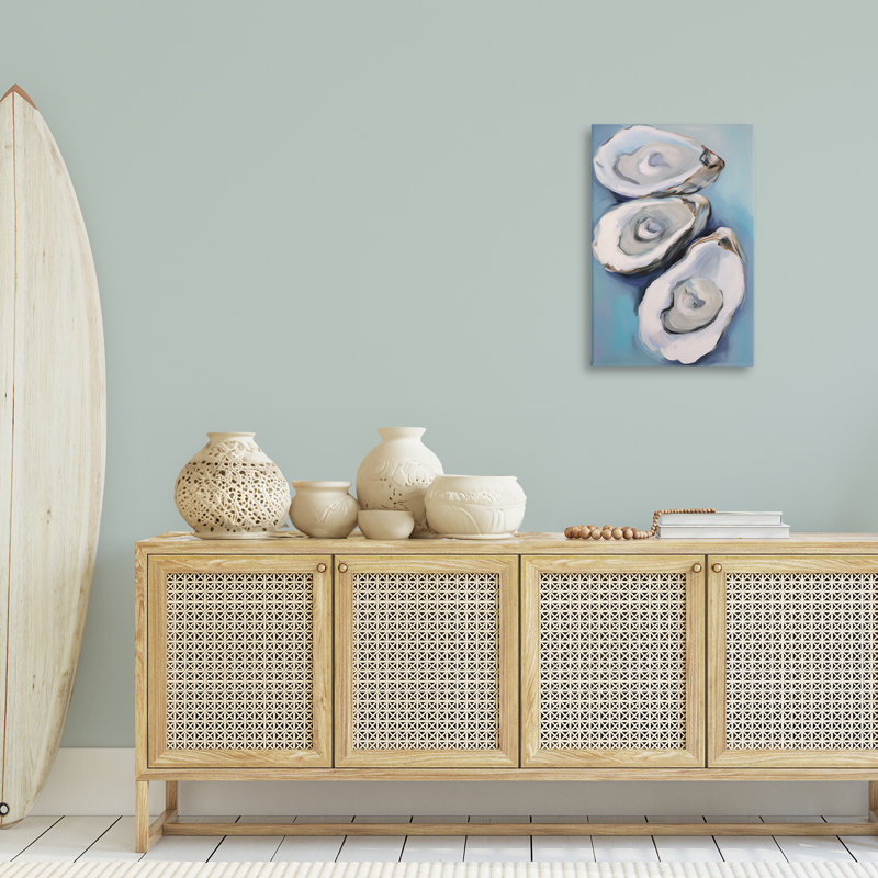 «Oyster Seashell Trio», art mural sur toile par Petal Prints Design, H 30 po x l 20 po