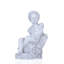 Statue de garçon assis Rutz