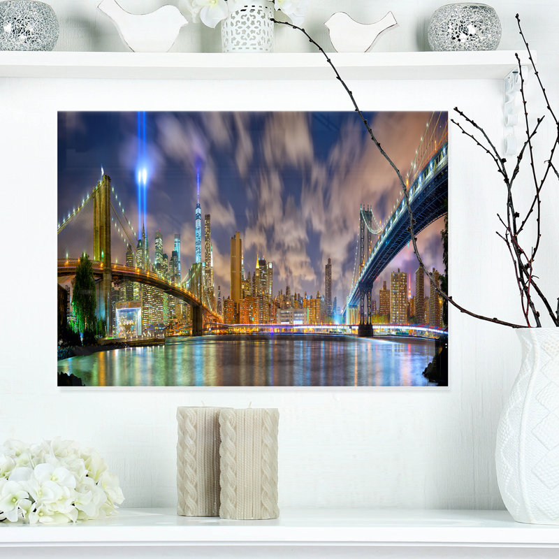«Manhattan in Memory of August 11 Cityscape», reproduction de photo sur toile tendue, H 30 po x l 40 po x P 1 po