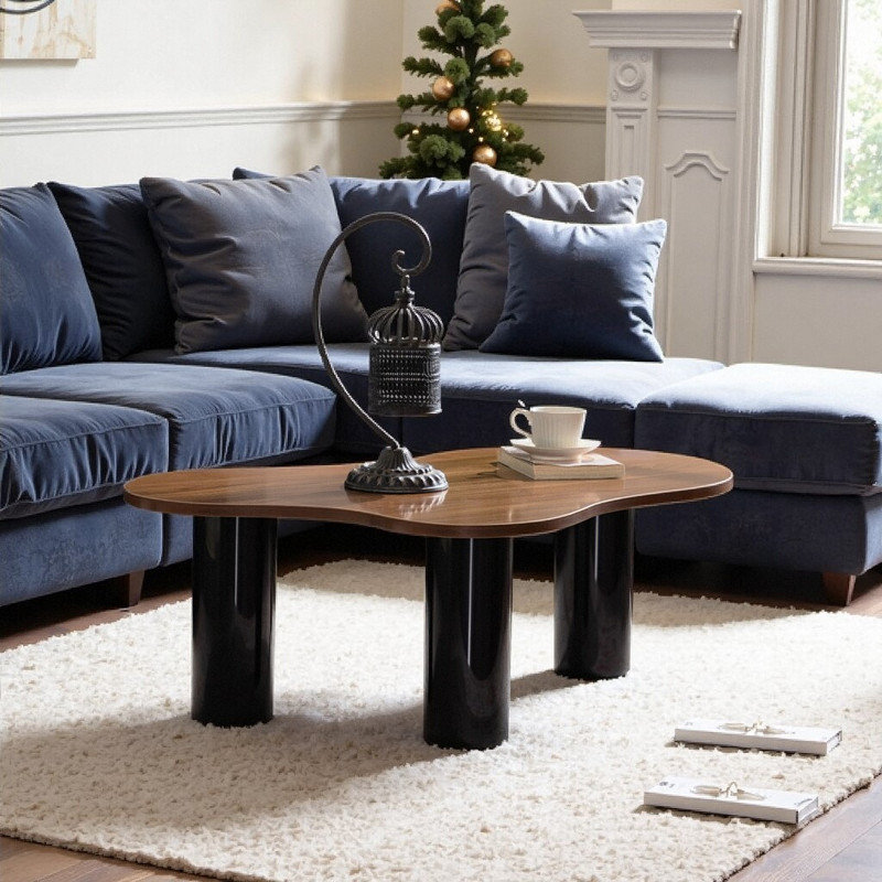 Plateau de table basse en forme de nuage de conception moderne écologique avec pieds cylindriques
