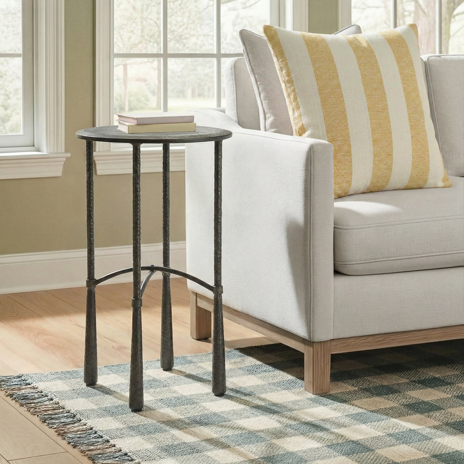 Agora 17" Mango End Table