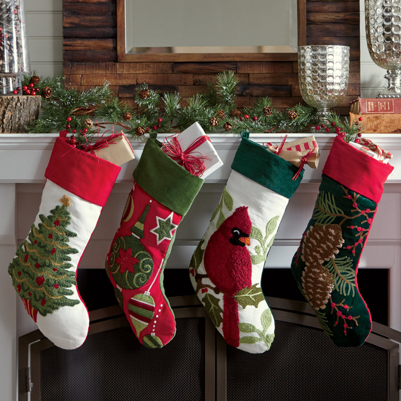 Chaussette de noël touffeté pinecone Avondale
