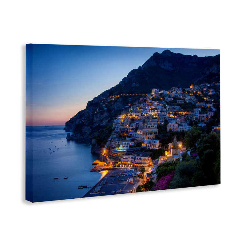  Art mural sur toile Vivid Coastal City par Danita Delimont, H 30 po x l 45 po