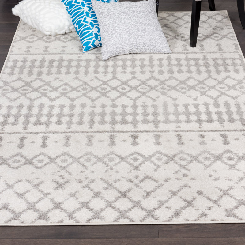 Tapis à motif géométrique blanc cassé / beige Gwyn, Rectangle 5 pi 3 po x 7 pi 8 po