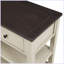 Console rétro avec deux tablettes ouvertes-1471906664-1471906665