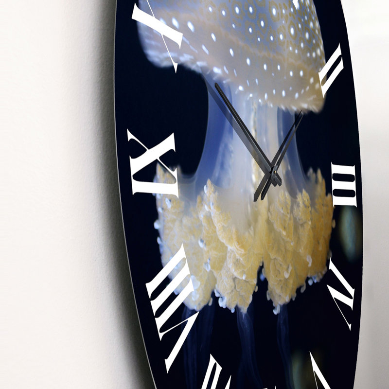 Horloge murale nautique et côtière, Moyen