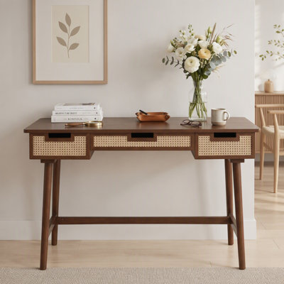 Bureau en bois et rotin de 130 cm avec 3 tiroirs en rotin, plateau de travail multifonctionnel en bois d'hévéa et placage MDF