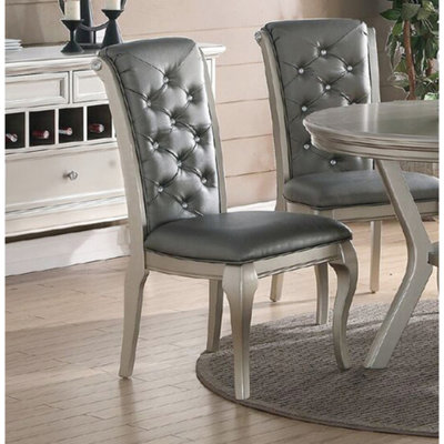De 2 chaises de salle à manger de luxe, accents argent antique, coussins de dossier et de dossier en similicuir gris, 2 pièces, coussins en polyuréthane, style formel classique pour la chambre
