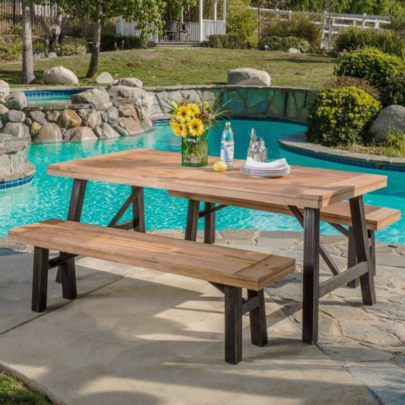 Ensemble repas d'extérieur, avec 2 bancs et 1 patio