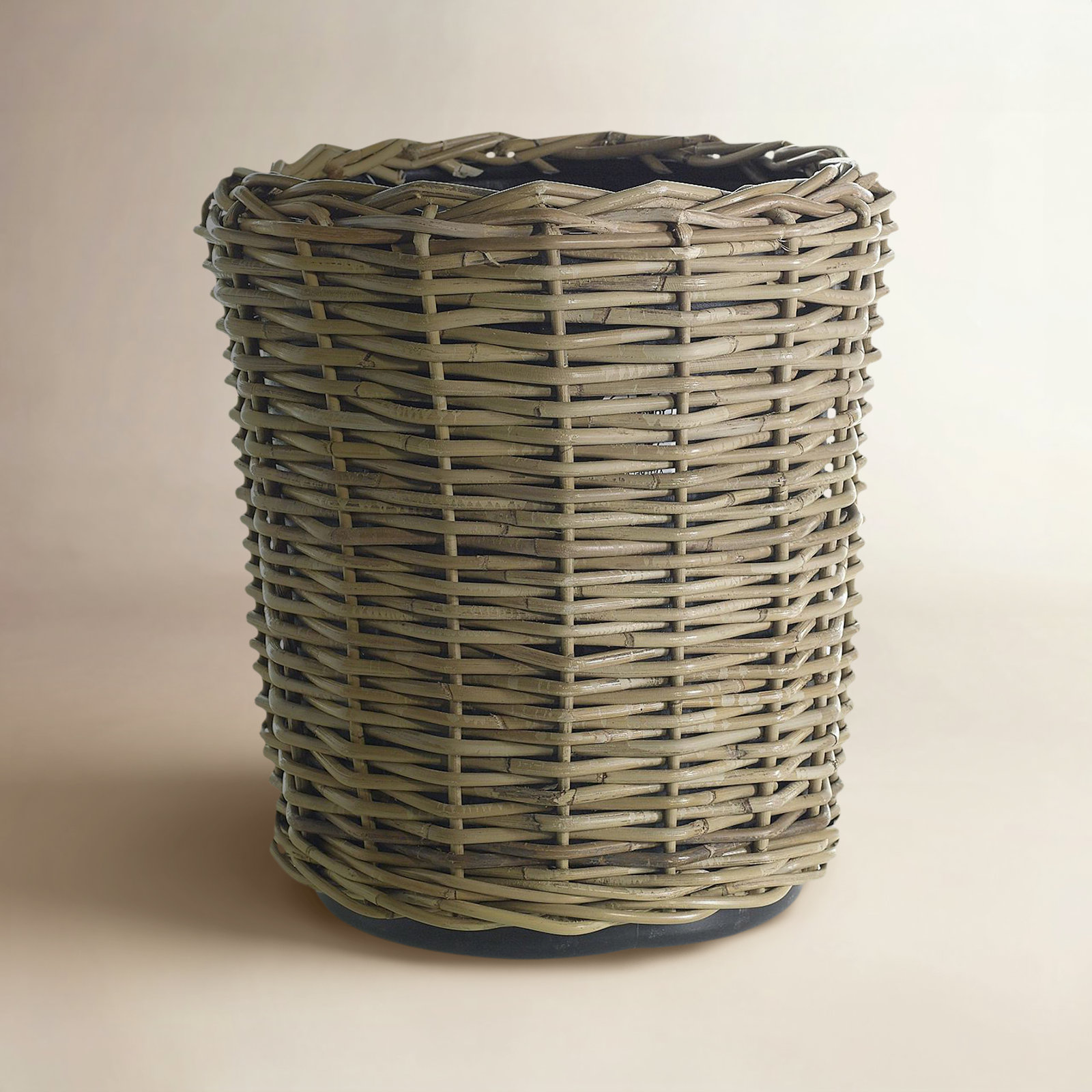 20" Cachepot, 17" H x 16.5" W x 16.5" D