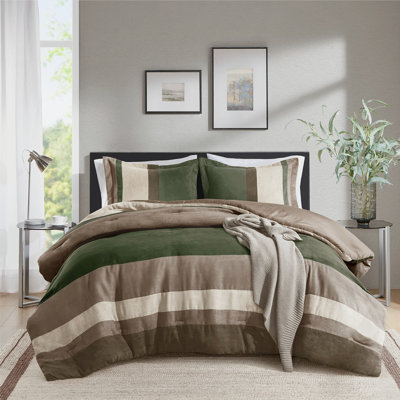 510 Design Boulder Stripe Green Pieced Microsuede Cozy 3-Piece King/Cal King Comforter Set