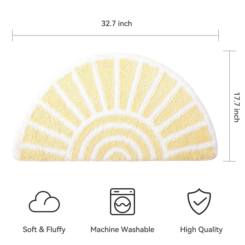 Tapis de bain beige et moelleux pour salle de bain