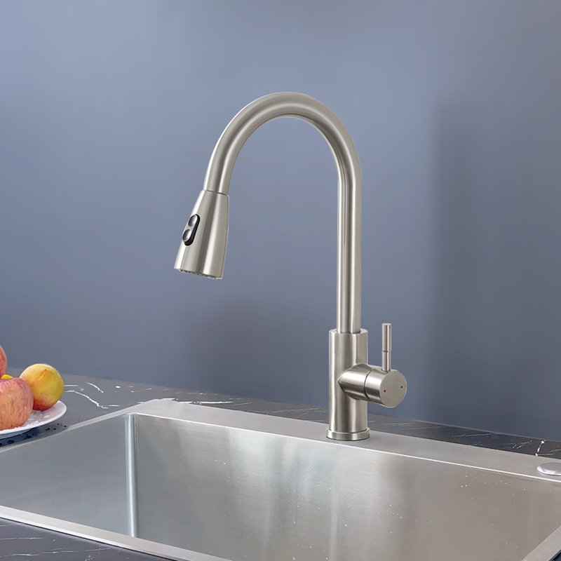 Single Handle Pull Down Sprayer Kitchen Faucet in Brushed Nickel, Brushed Nickel