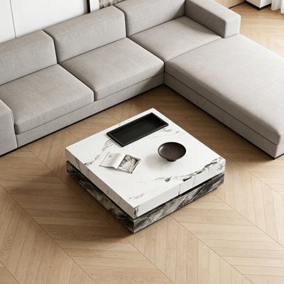 Table basse carrée sur pied avec plateau