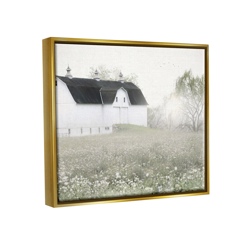«Peaceful White Barn Countryside Meadow Blooming Buds» par Lori Deiter - Impression sur toile, H 17 po x l 21 po x P 1,7 po