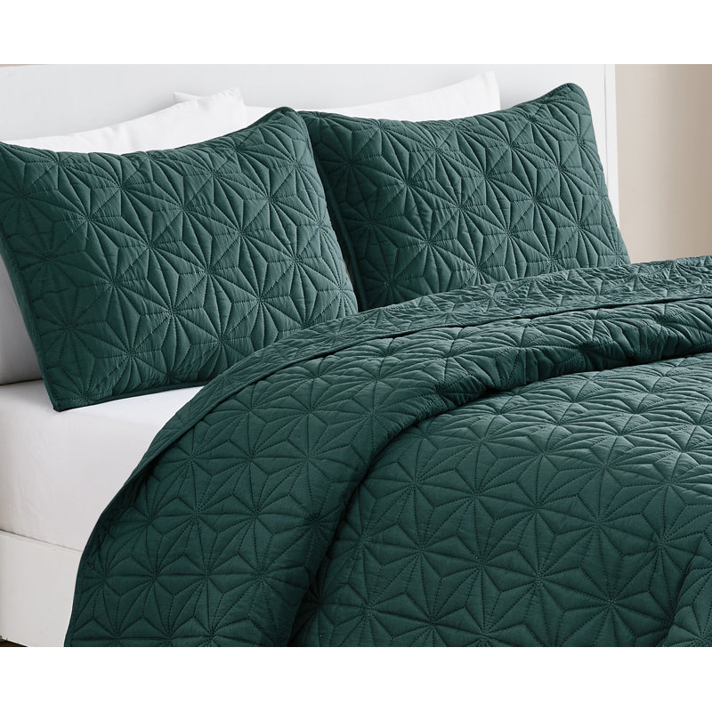 Kaleidoscope 3-Piece Embossed Geometric Quilt , Green, King Quilt + 2 King Shams