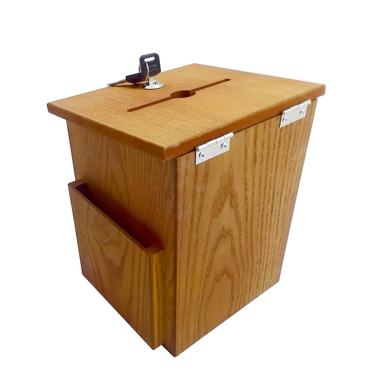 Boîte de collecte de fonds Wood Church, H 9,4 po x l 7,6 po x P 7,3 po, Brun/jaune