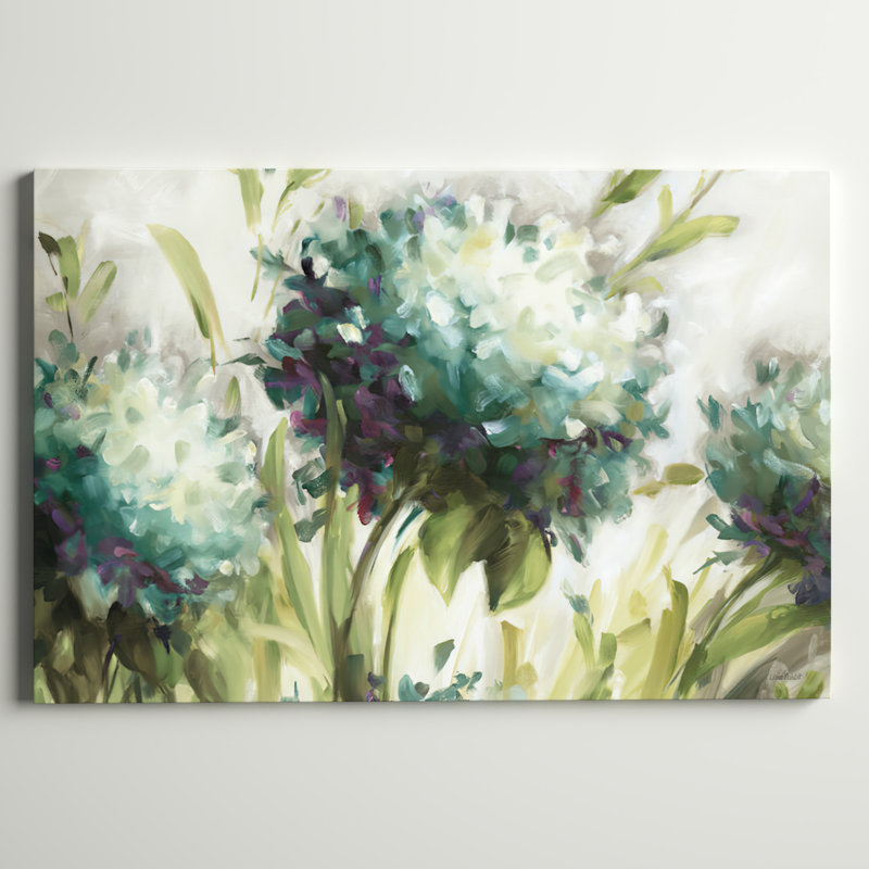 «Hydrangea Field» par Lisa Audit - impression sur toile tendue, H 40 po x l 60 po x P 1,5 po