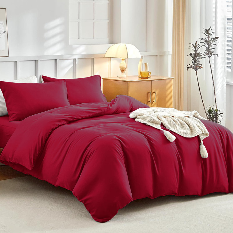 Super Soft Microfibre Reversible Plain Duvet Cover Set, Kingsize Duvet Cover Set + 2 Pillowcases, Burgundy