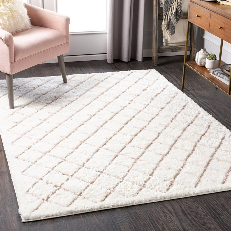Tapis crème / rosé à motif géométrique Roussel