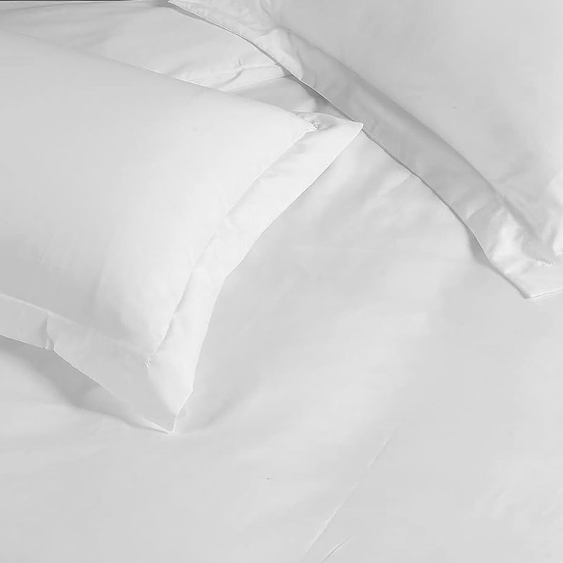 Ensemble de housse de couette 3 pièces Lavanya, Housse de couette pour grand lit et 2 taies décor, Blanc