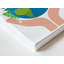 Toile, une paire de mains bercant doucement un petit globe mural stylisé symbolisant le soin de la terre-235439805