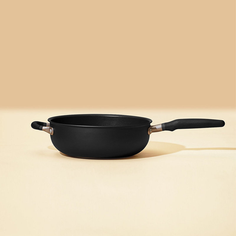 Meyer Accent induction Hob Pan 26cm/4.3 Litres Saute Pan - Stackable Chefs Pan, Anti Spill Shape, Black, Aluminium & Non Stick