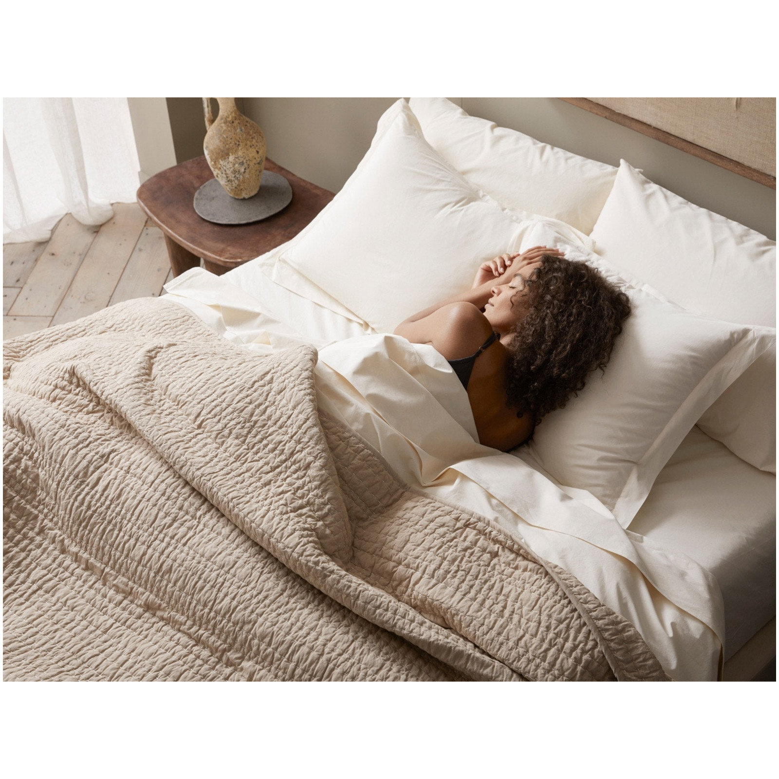 Channel Handstitched Organic Organic Percale Quilt, Hazel Chambray, King Quilt