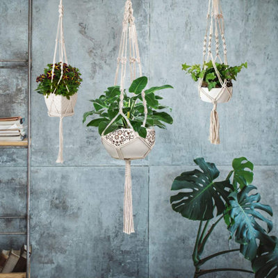Nurani Hanging Planter