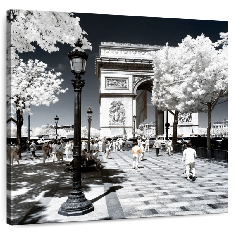 Nicci Another Look - Arc De Triomphe Paris