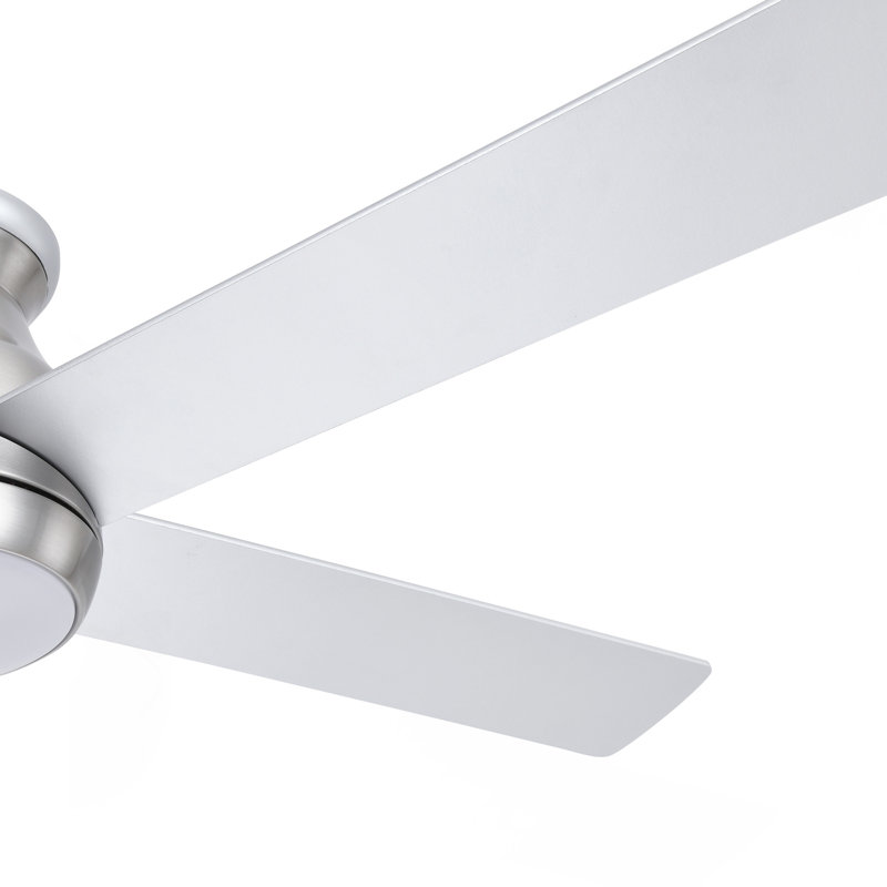 Ventilateur de plafond 52 po à profil bas en nickel brossé avec pales argentées