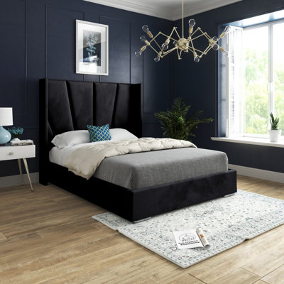 Anasztazia Upholstered Bed