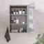 Pharmacie sans cadre à fixation en surface 13,75" x 19,75" en acier inoxydable Mcquade