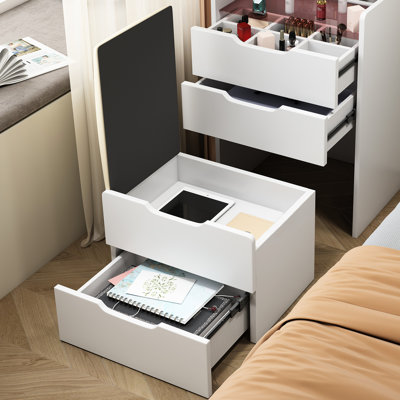 Meuble-lavabo moderne avec plateau en verre visible, miroir rabattable, espace de maquillage blanc confortable pour la chambre à coucher, essentiel