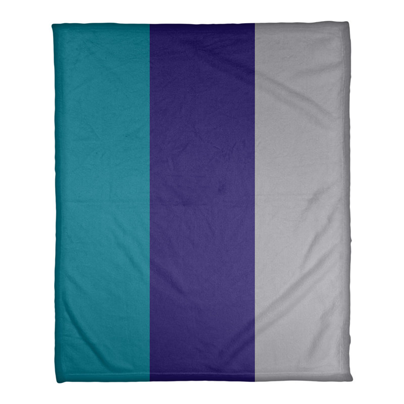 Couverture polaire basket Charlotte, Bleu sarcelle / mauve foncé / gris, l 50 po x L 60 po