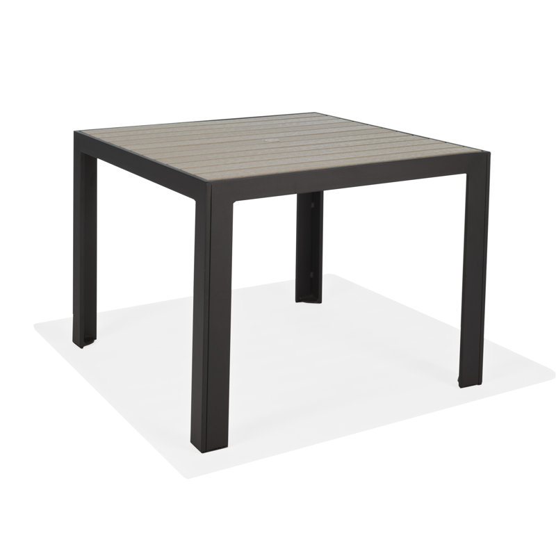 Table de salle à manger 36 po Hamilton (PEHD) avec trou pour parasol Hamilton