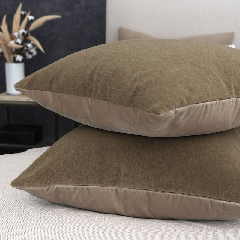 Coussin décoratif en kaki Brahms, Carré 22 po, Kaki