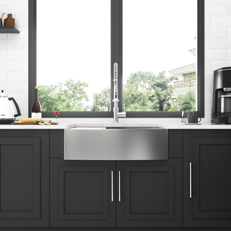 Évier de cuisine à double cuve 60/40 à tablier frontal en acier inoxydable avec station de travail et drain rapide, support de guide d'installation à 16 marches pour les tâches pratiques, avec drain